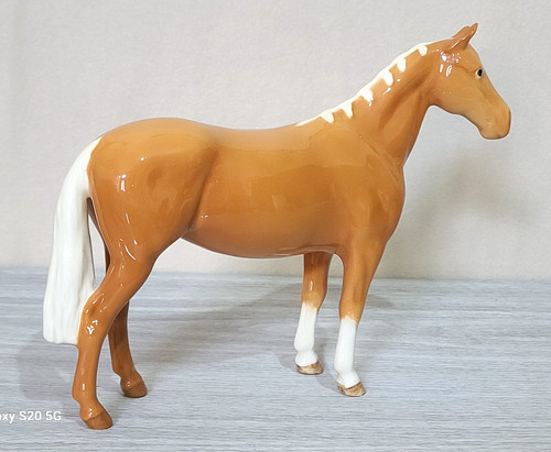 Beswick huntsman pony - beswick,