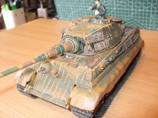 FORCES OF VALOR-GERMAN KING TIGER  (1/32 SCALE)