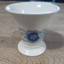 WEDGEWOOD Small Tapered Posy