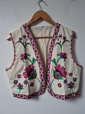 Vintage Style Embroidered Crop