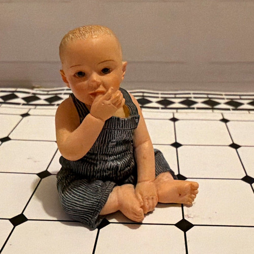 Dolls house doll scale - dolls,