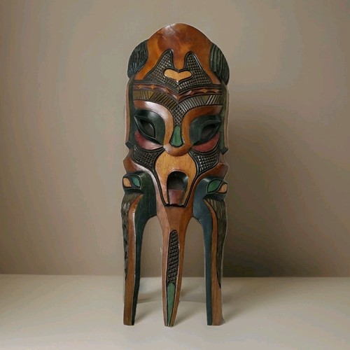 Hand carved african - ,