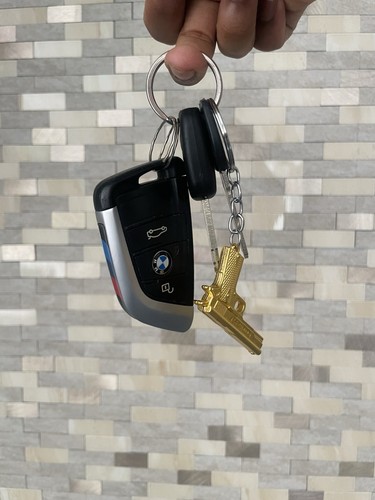 Mini metal pistol keychain - metal,