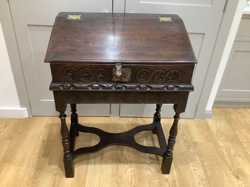 Antique oak hand carved - oak,