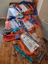 Hot Wheels Wall Track bundle. 5 Sets Read Discprition And See Pictures 