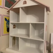 Doll House Book Shelf