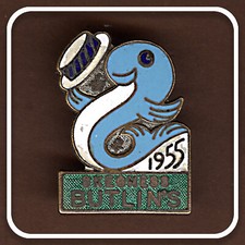 BUTLINS ORIGINAL SKEGNESS 1955 (GREEN AND LIGHT BLUE) LABELS ENAMEL PIN BADGE