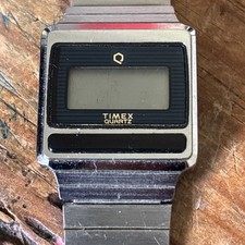 Vintage Q Timex Women’s Watch Digital LCD silver Tone stainless steel for repair