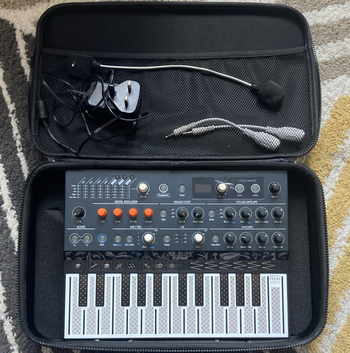 Arturia microfreak synth - arturia,