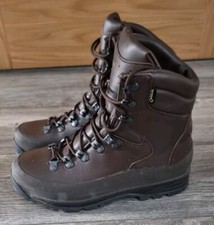 Men's British Army Iturri Brown Goretex Cold Wet Weather Combat Boots  UK 6 Mint