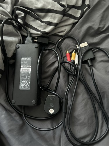 Xbox 360 slim - 360, official