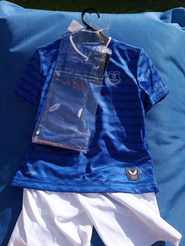 Everton castore age - everton,