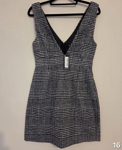 Boohoo ladies size black - size,