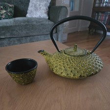 Berghoff Belgian Cast iron Teapot and cup/sugar bowl. Mustard colour. 
