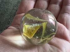 Large Yellow Spaghetti, Glass