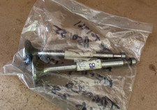 Austin A50 A55 Nash Metropolitan new old stock Exhaust Valves XB2850