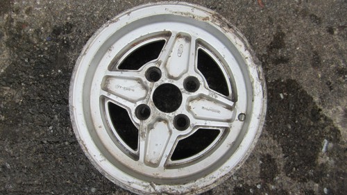 Rare ford alloy rim - in.,