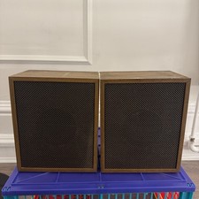 Vintage Radio Shack SOLO-5 Full Range Speaker in Walnut Look Cabinet Thorn