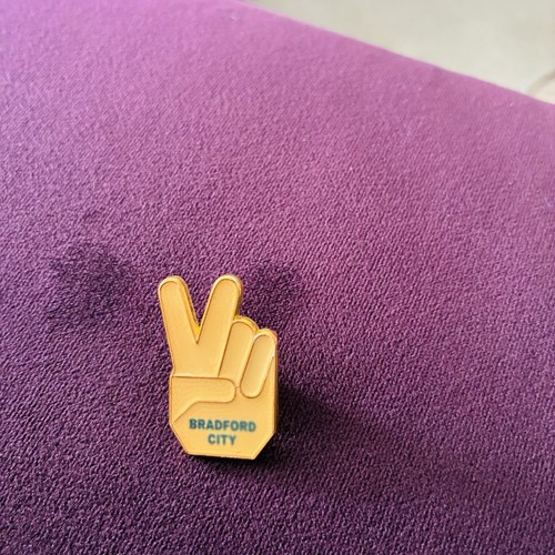 Bradford city victory fingers - bradford,