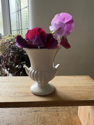 Vintage wedgwood moonstone urn - wedgwood,