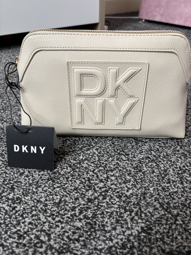 Dkny pink large - large, toiletry
