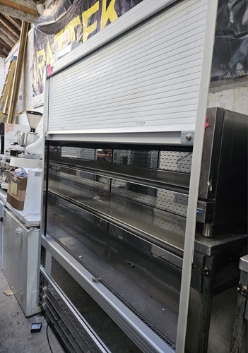 Display chiller with shutter - display,