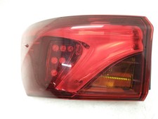 AVENSIS PASSENGER TAIL LIGHT