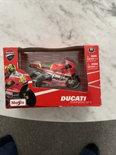 MAISTO 1/18 DUCATI DESMOSEDICI GP11 N 46 MOTOGP 2011 VALENTINO ROSSI