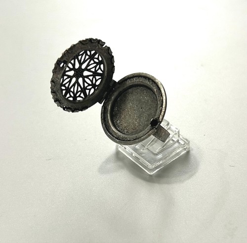 Vintage secret compartment - vintage,