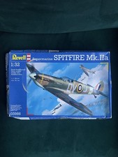 Revell Model Kit 03986 Supermarine Spitfire Mk IIa 1/32 Sealed Inside