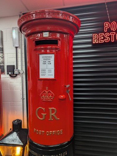 Genuine post office cast - post, iron