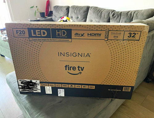New unopened insignia f20 - unopened,