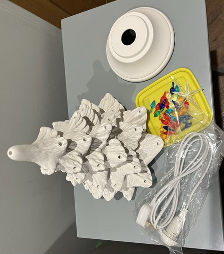 Unpainted tree with electrics - unpainted,