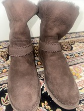 womens uggs chocolate brown