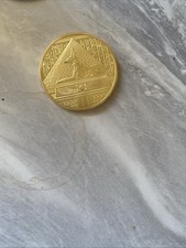 Egyptian Pharaoh Gold Mask Coin Ming Hieroglyphics King Tutankhamun Tomb Old UK