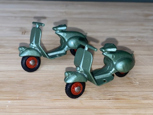 Benbros vespa scooter - 15,