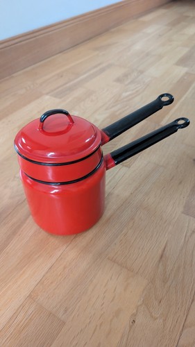 Vintage bain marie pot red - vintage,