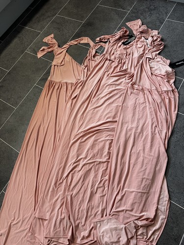 Identical bridesmaid dresses - 5,
