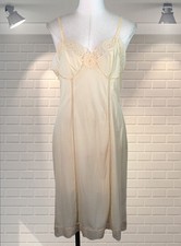 Vintage Silky Bri Nylon Creamy