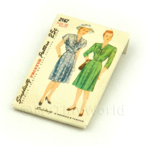 Dolls house miniature - dolls,