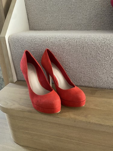 Brand new carvela - new, red