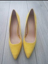 Zara yellow faux suede pointed