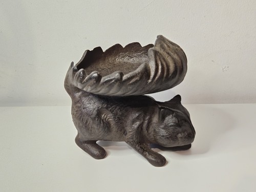Squirrel shaped cast iron bird - cast,