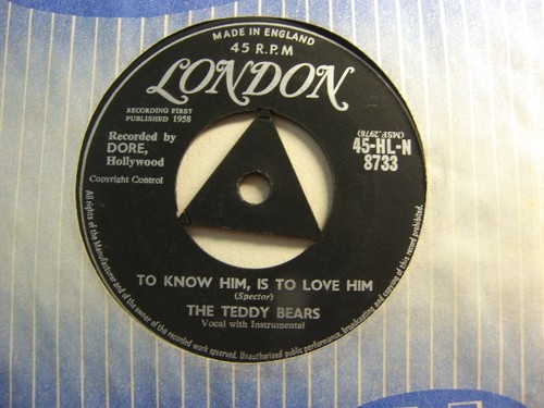 Teddy bears know him - teddy, to