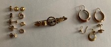 9 ct Gold .Various mixed items of jewellery related items to re purpose or scrap