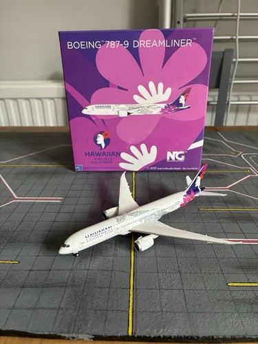 Models hawaiian airlines - ng,