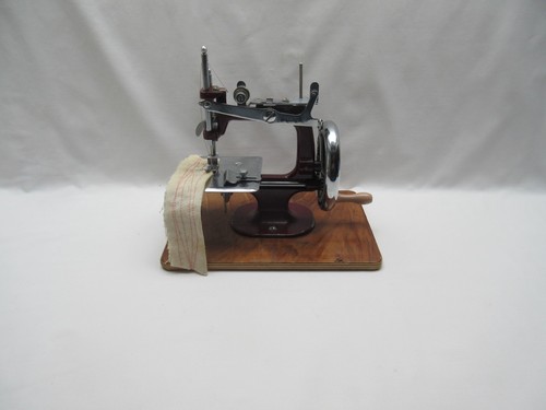 Vintage essex cast - vintage, toy