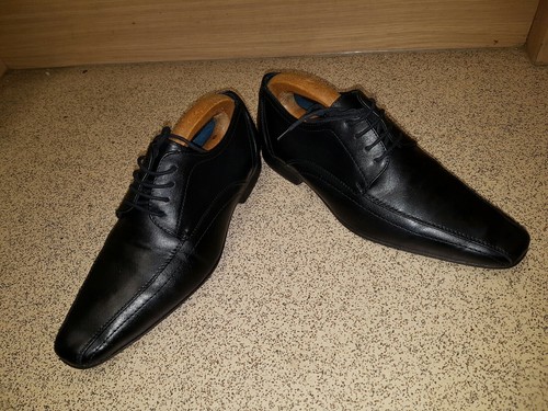 Cedar wood state black leather - cedar,