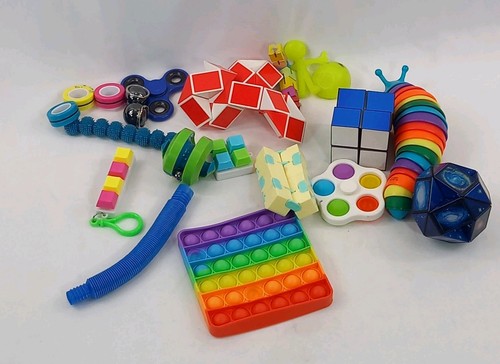 Bundle figets poppers toys - 18,