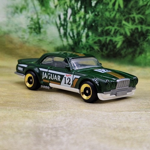Hot wheels jaguar xjc - wheels,
